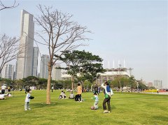 身高体重测量仪提醒家长疫情期间重视孩子生长发育